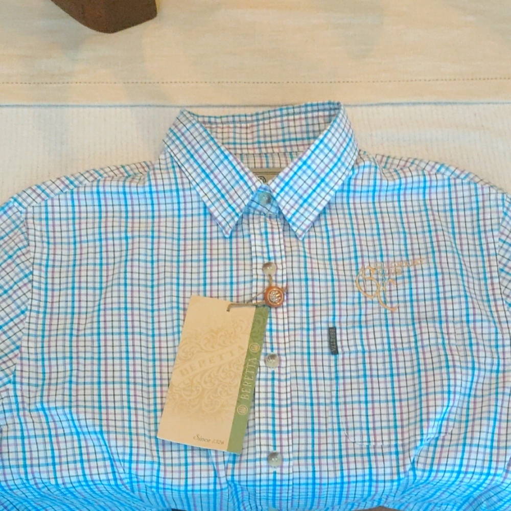 NWT Beretta Women's Button Up Shirt